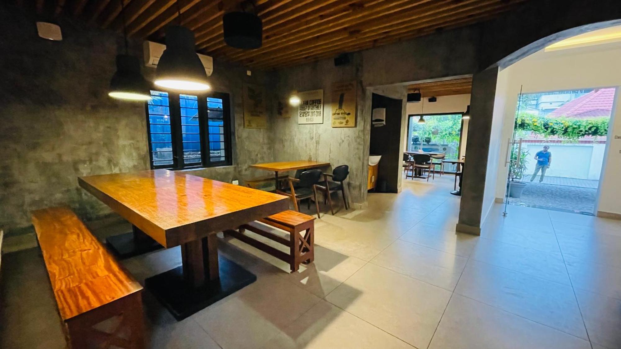 Solo Inn Kochi Exterior photo